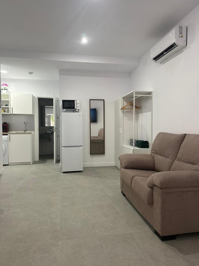Apartamento Fantastico Piso A 5 Minutos De La Estacion De Bus Y Tren A Metros De La Playa Málaga Exterior foto